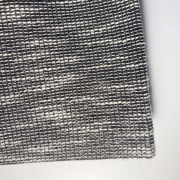 Woven Mini Skirt with Metallic Details | BR - Picture 2 of 6